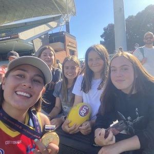 Meet your Posher, Indya